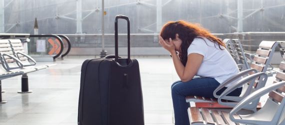 Voyages en avion : anticipez le décalage horaire et adaptez votre traitement